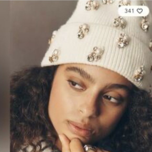 Anthropologie Cream Jewel Embellished winter beanie New Cream